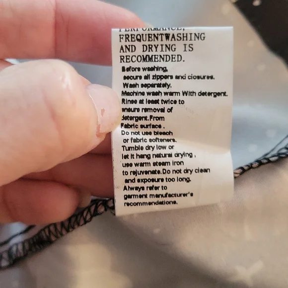 🌺3 for $10 Galaxy Blouse - Picture 6 of 6